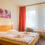 U Koupaliště Penzion Tisá
